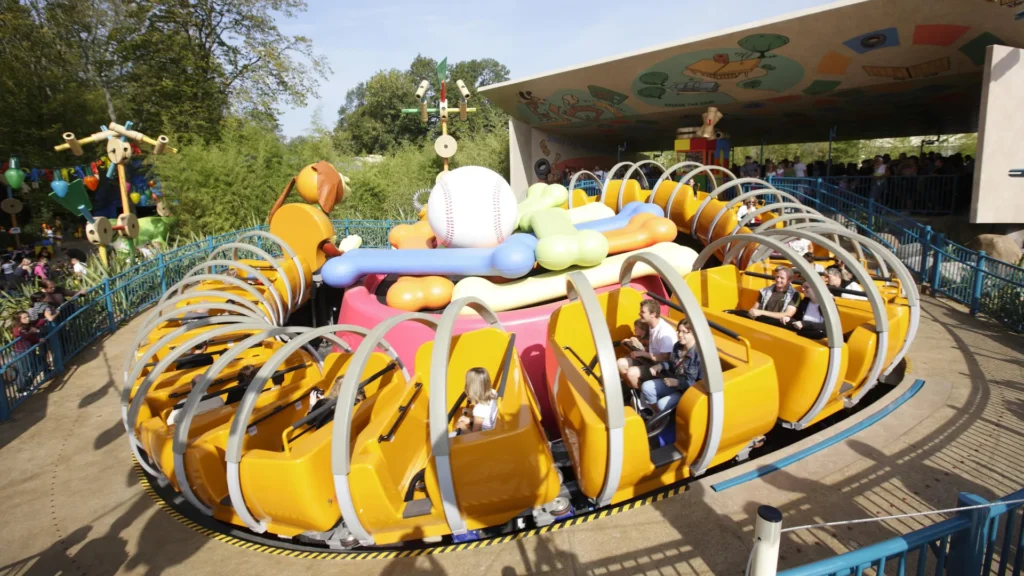 Disneyland Paris Slinky Dog Zigzag Spin review • Walt Disney Studios Park • Childhood Dreams • Slinky Dog Zigzag Spin description.