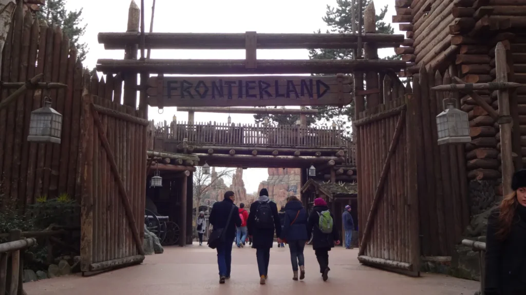 Disneyland Paris Frontierland Review • A description of Frontierland at Disneyland Paris • Attractions