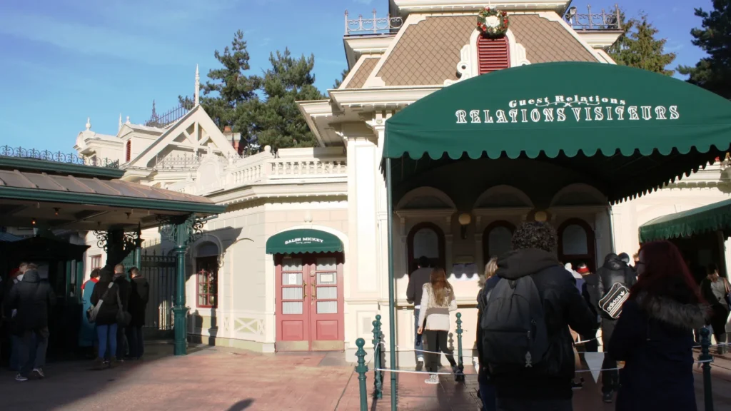 Disneyland Paris Luggage • Where is the Luggage Storage at Disneyland Paris? • Luggage Storage at Disneyland Paris • Lockers service.