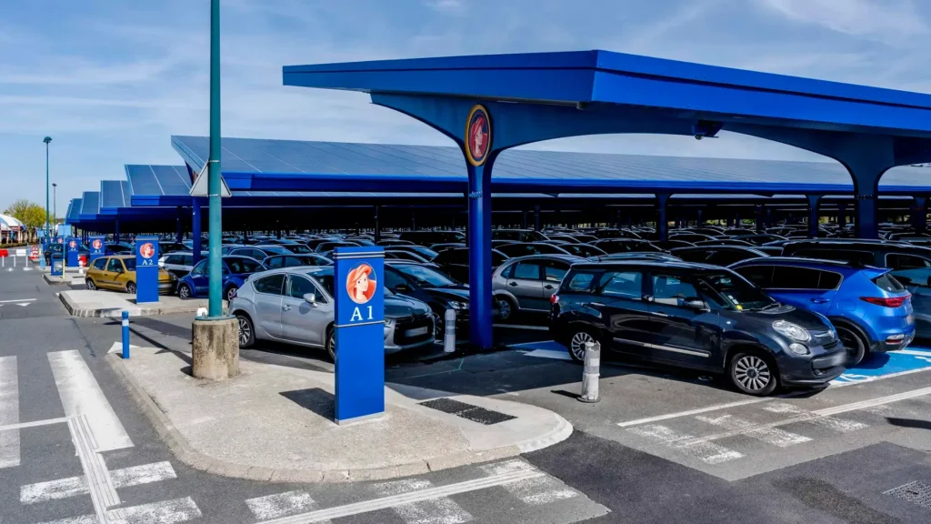 Disneyland Paris parking • Disneyland Paris parking price • Parking at Disneyland Paris cost • Car Parking at Disneyland Paris.