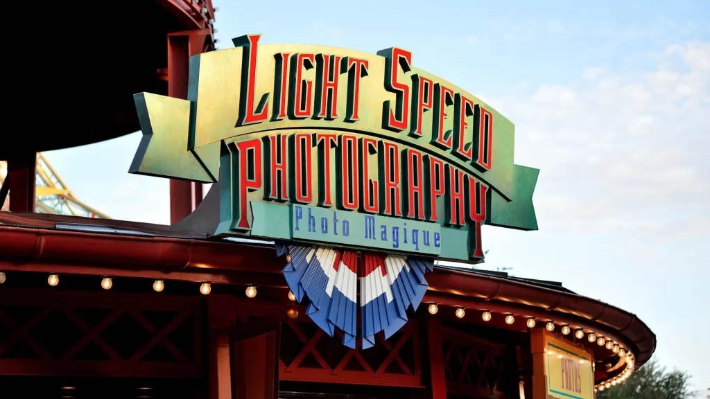 Disneyland Paris Light Speed Photography captures thrilling moments with on-ride photos and memories that last a lifetime.