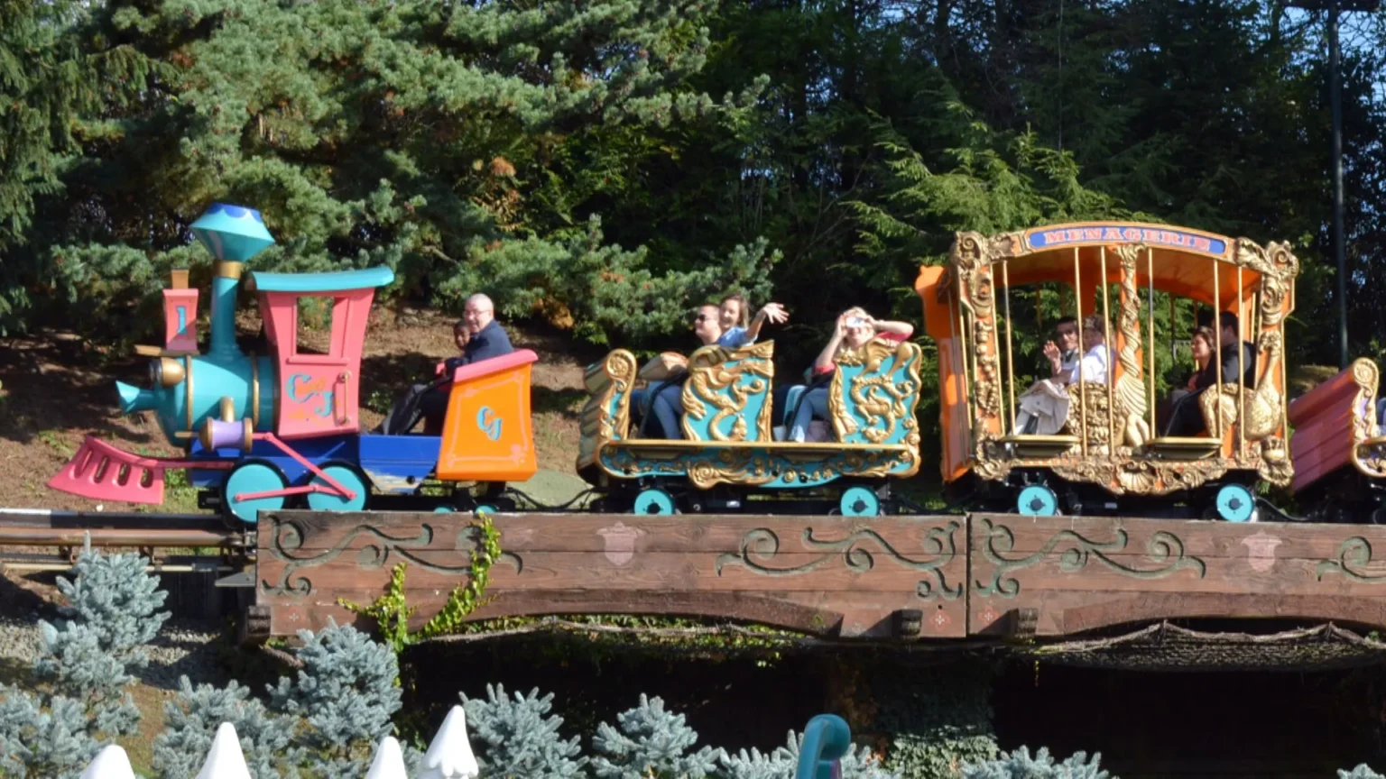 Disneyland Paris Casey Jr. – Le Petit Train Du Cirque review • Disneyland Park • Casey Jr. – Le Petit Train Du Cirque description.