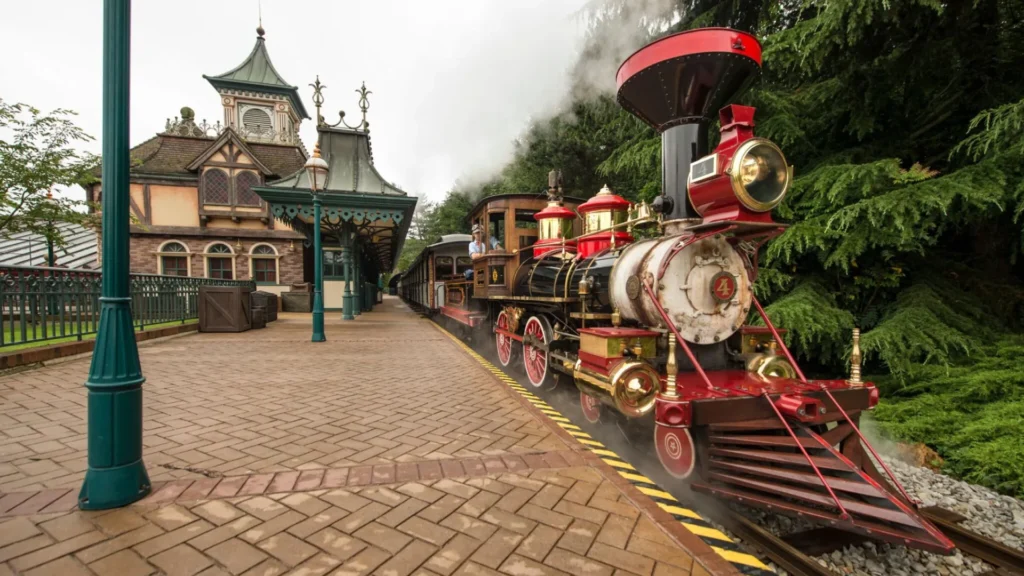 Disneyland Paris Disneyland Railroad review • Disneyland Park • Trains and Vehicles • Disneyland Railroad description.