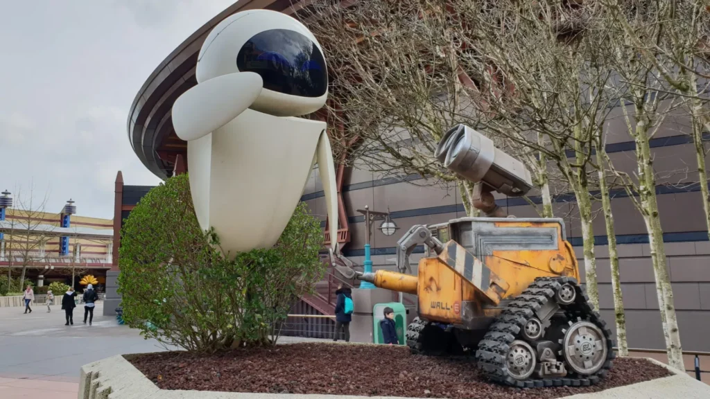Internet Access and Wi-Fi Disneyland Paris wifi • Free WI-FI at Disneyland Paris • Where to access the internet at Disneyland Paris?