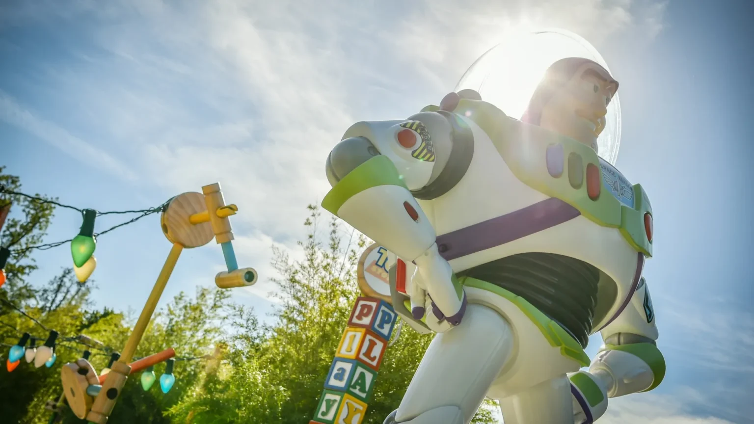 Disneyland Paris Worlds of Pixar Review • A description of Worlds of Pixar at Disneyland Paris • Attractions