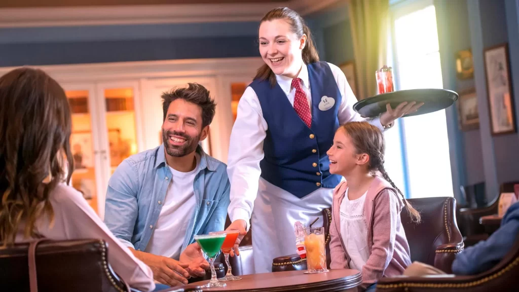 Disneyland Paris Captain’s Quarters • 4K Video Review • Disneyland Paris Bars • Reservation • Bar Captain’s Quarters price & menu.