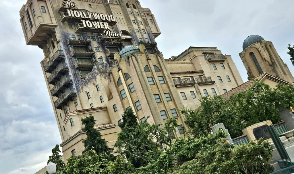 Disneyland Paris The Twilight Zone Tower of Terror tour