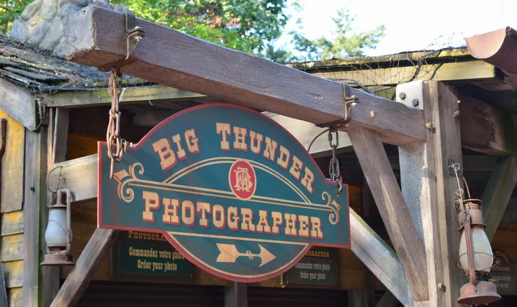 Disneyland Paris Pick up photo at Big Thunder Photographer Disneyland Paris Pick up photo at Big Thunder Photographer