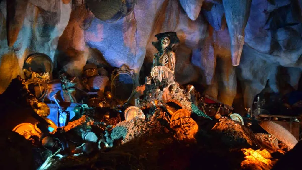 Disneyland Paris Hidden gold on Treasure Island