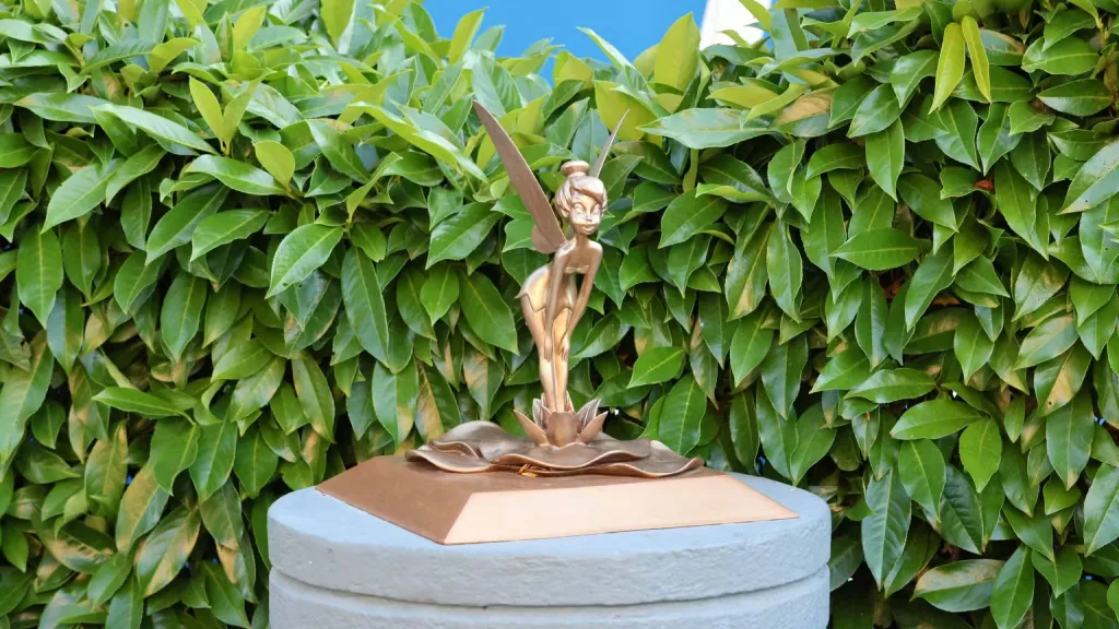 Disneyland Paris Tinker Bell statue