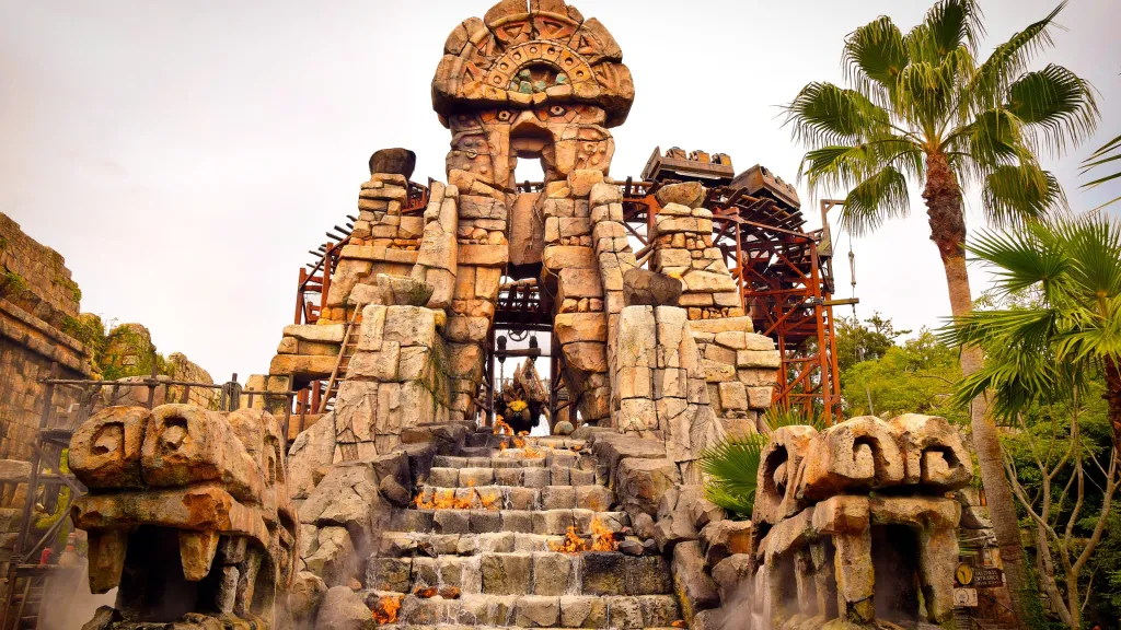 Disneyland Paris Indiana Jones and the Temple of Peril ride