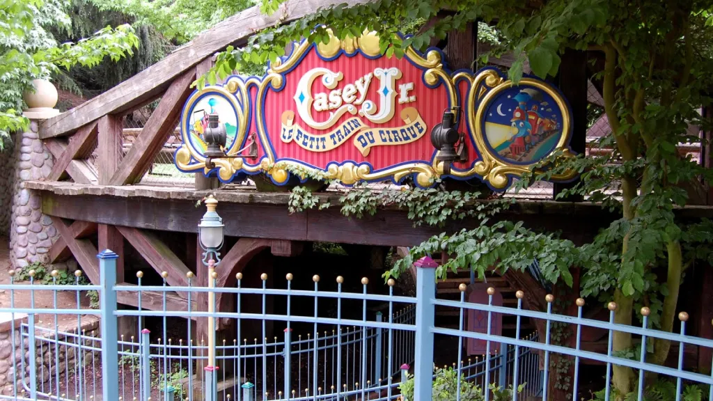 Disneyland Paris Welcome to Le Petit Train Du Cirque