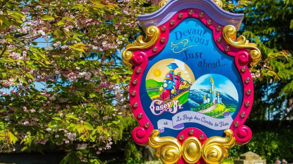 Disneyland Paris Information sign