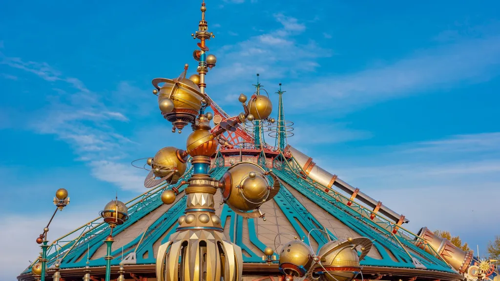 Disneyland Paris Orbitron® attraction