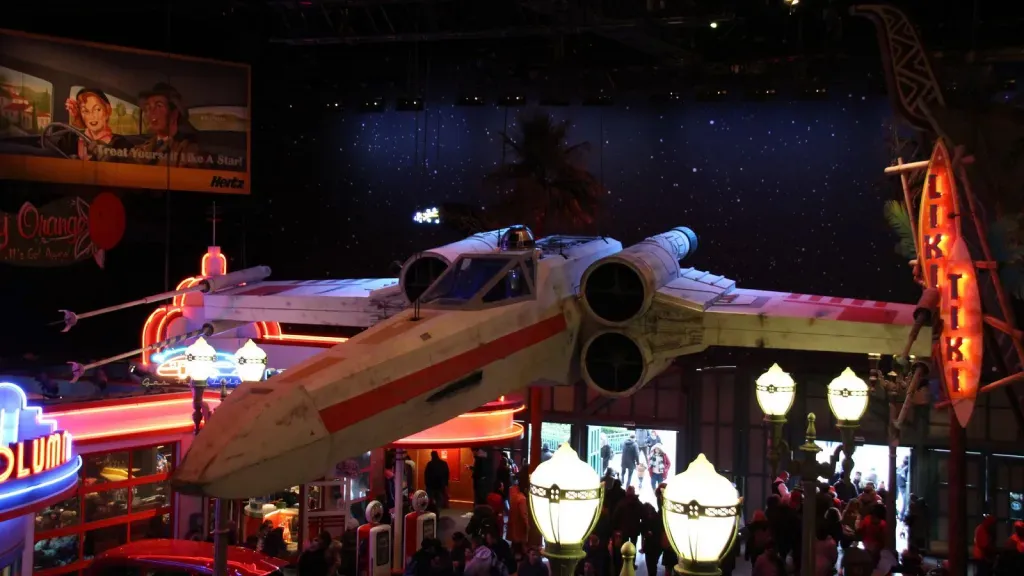 Disneyland Paris Rebel spaceship