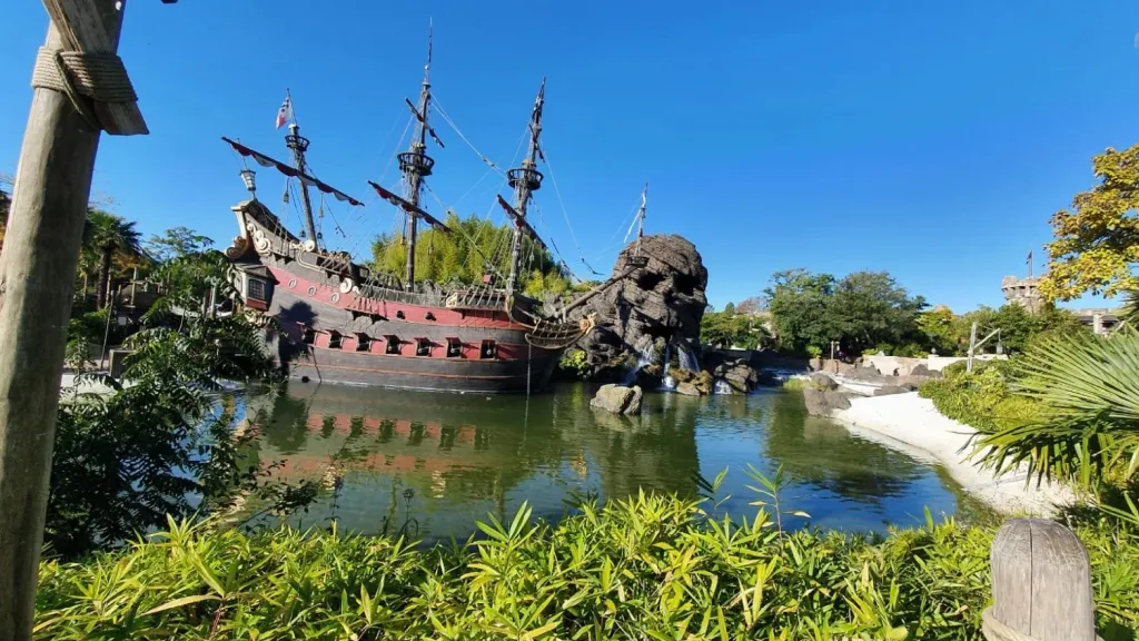 Disneyland Paris Pirate adventures on the shore