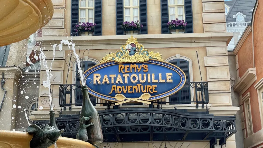 Disneyland Paris Mice in Ratatouille: The Adventure