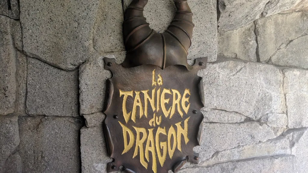 Disneyland Paris Attraction sign