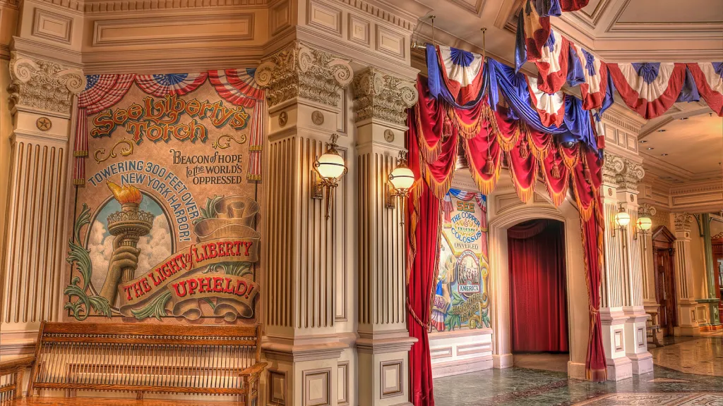 Disneyland Paris Entrance to the Hall of Liberty