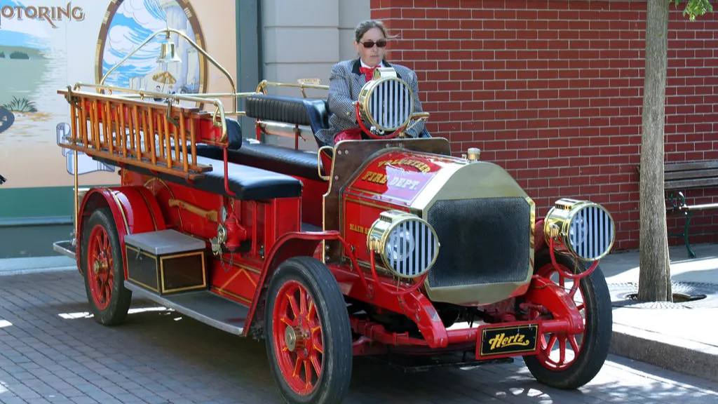 Disneyland Paris Fire Engine