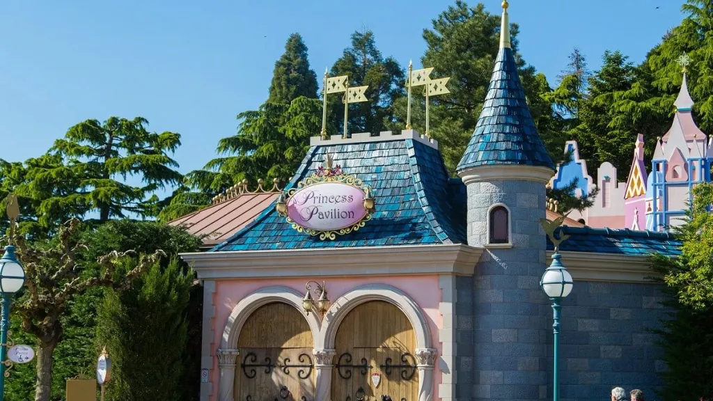Disneyland Paris Entrance to Pavillon des Princesses