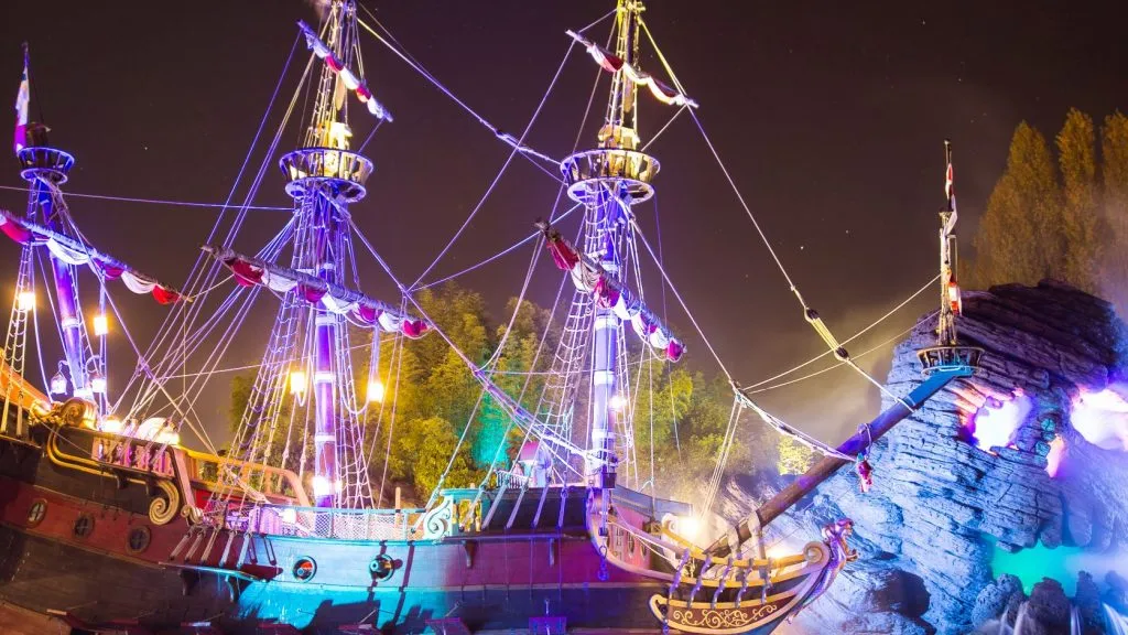 Disneyland Paris Nightfall on the galleon