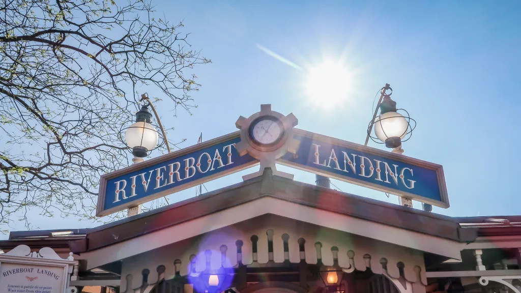Disneyland Paris Boarding entrance