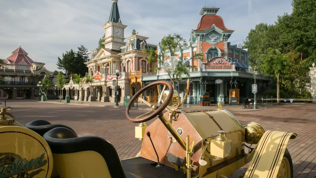 Disneyland Paris Vintage cars on Main Street