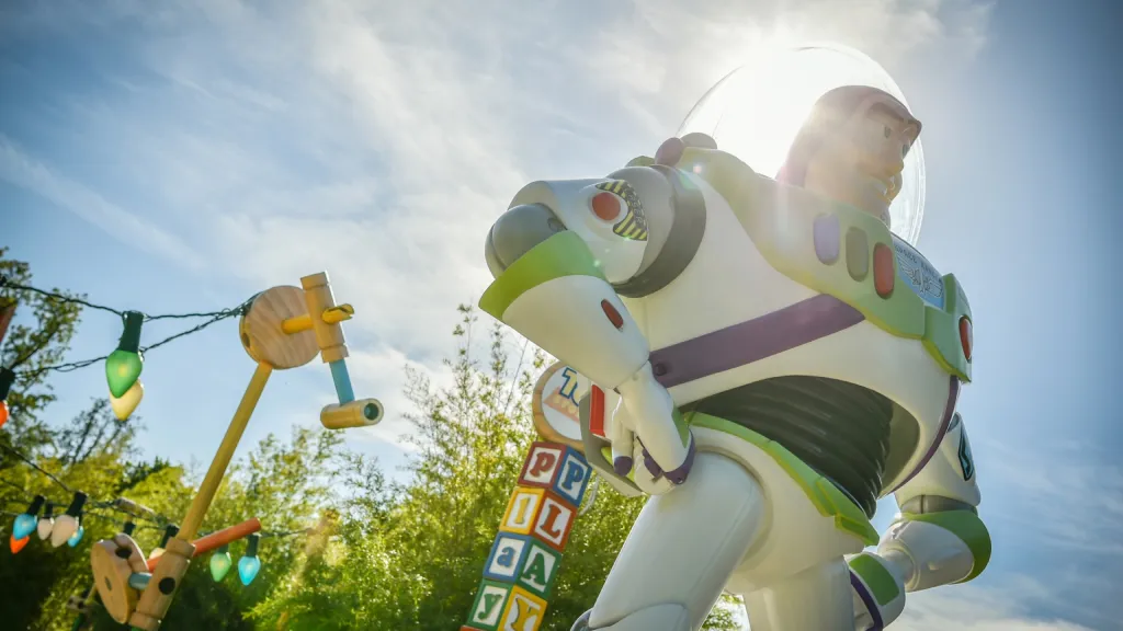 Disneyland Paris Meet Buzz Lightyear