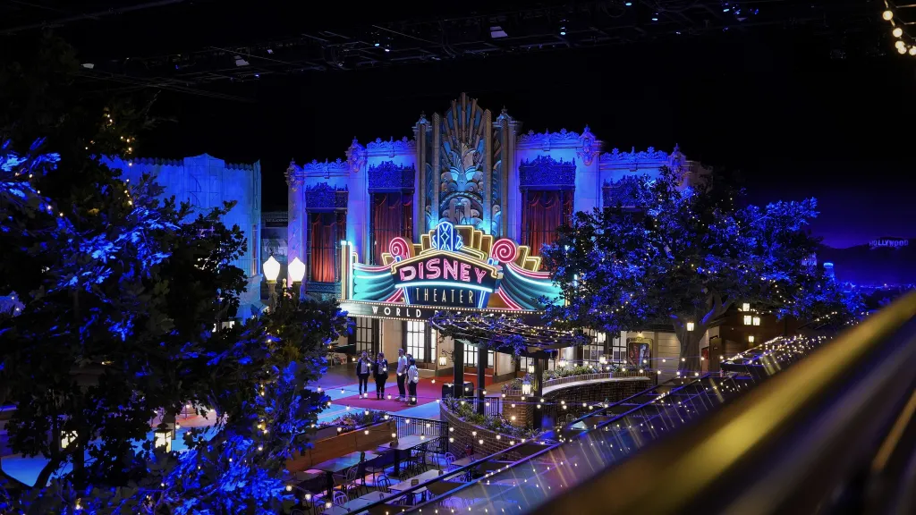 Disneyland Paris World Premiere interior