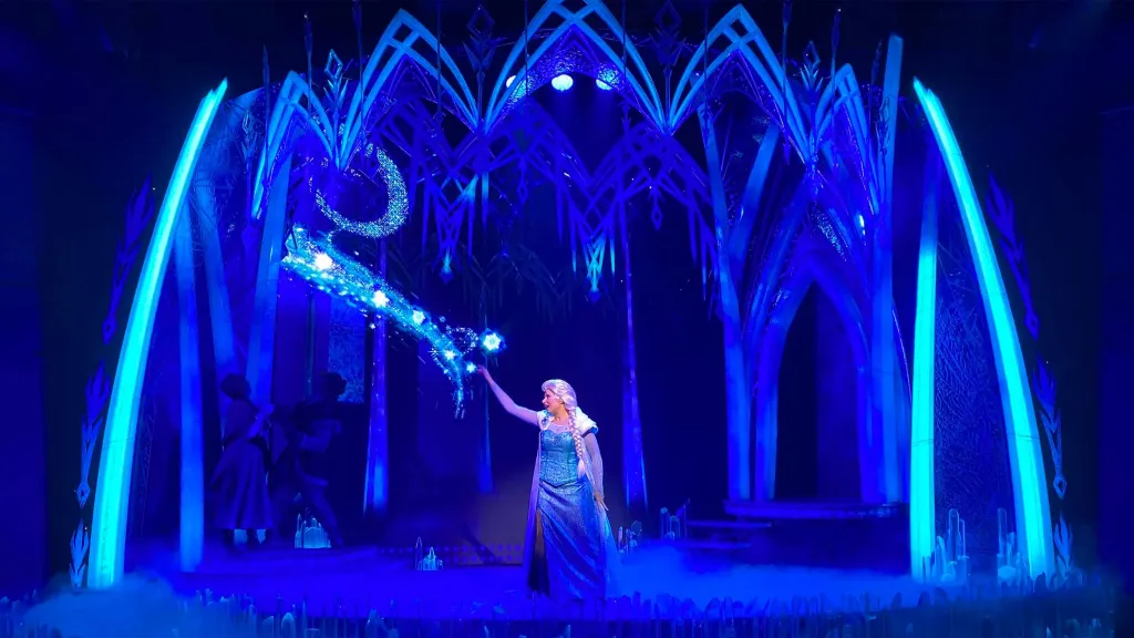 Disneyland Paris Queen Elsa