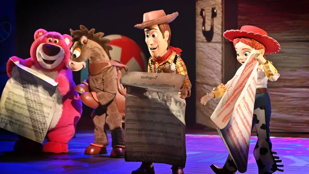 Disneyland Paris Woody with friends